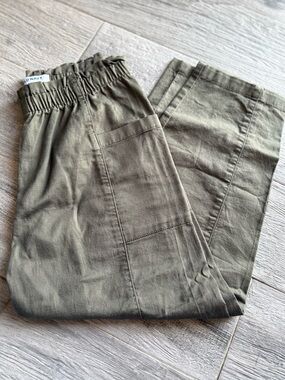 Girls Old Navy Olive Cargo Pants with Elastic Waist